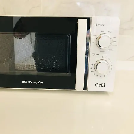 Modern And Design Near The With Large Swimming Pools Apartman *