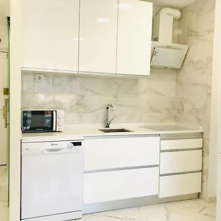 Modern And Design Studio Near The With Large Swimming Pools Apartment